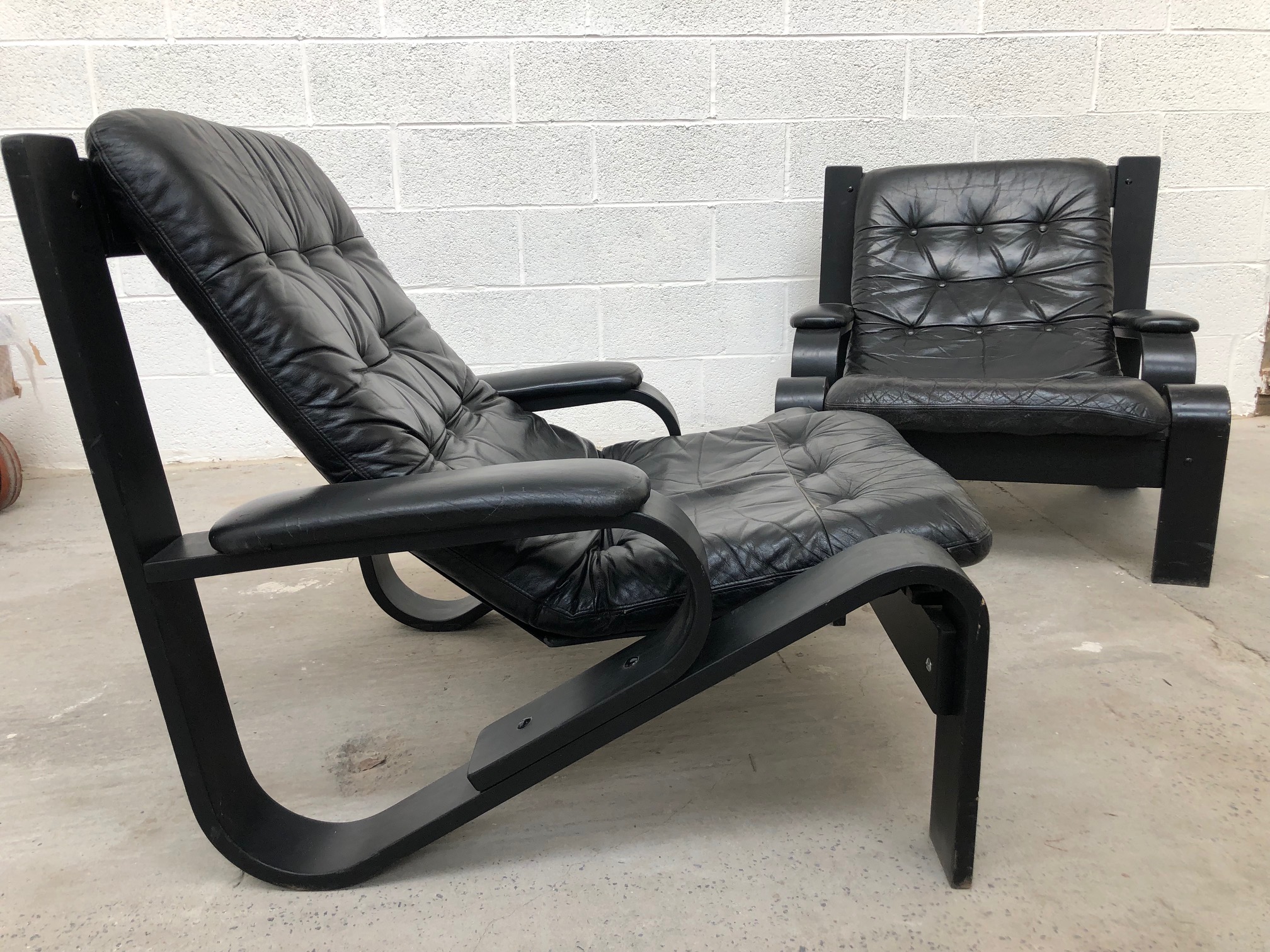 Fauteuil vintage en cuir noir - Années 80