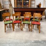 Suite de 8 chaises de bistrot années 60