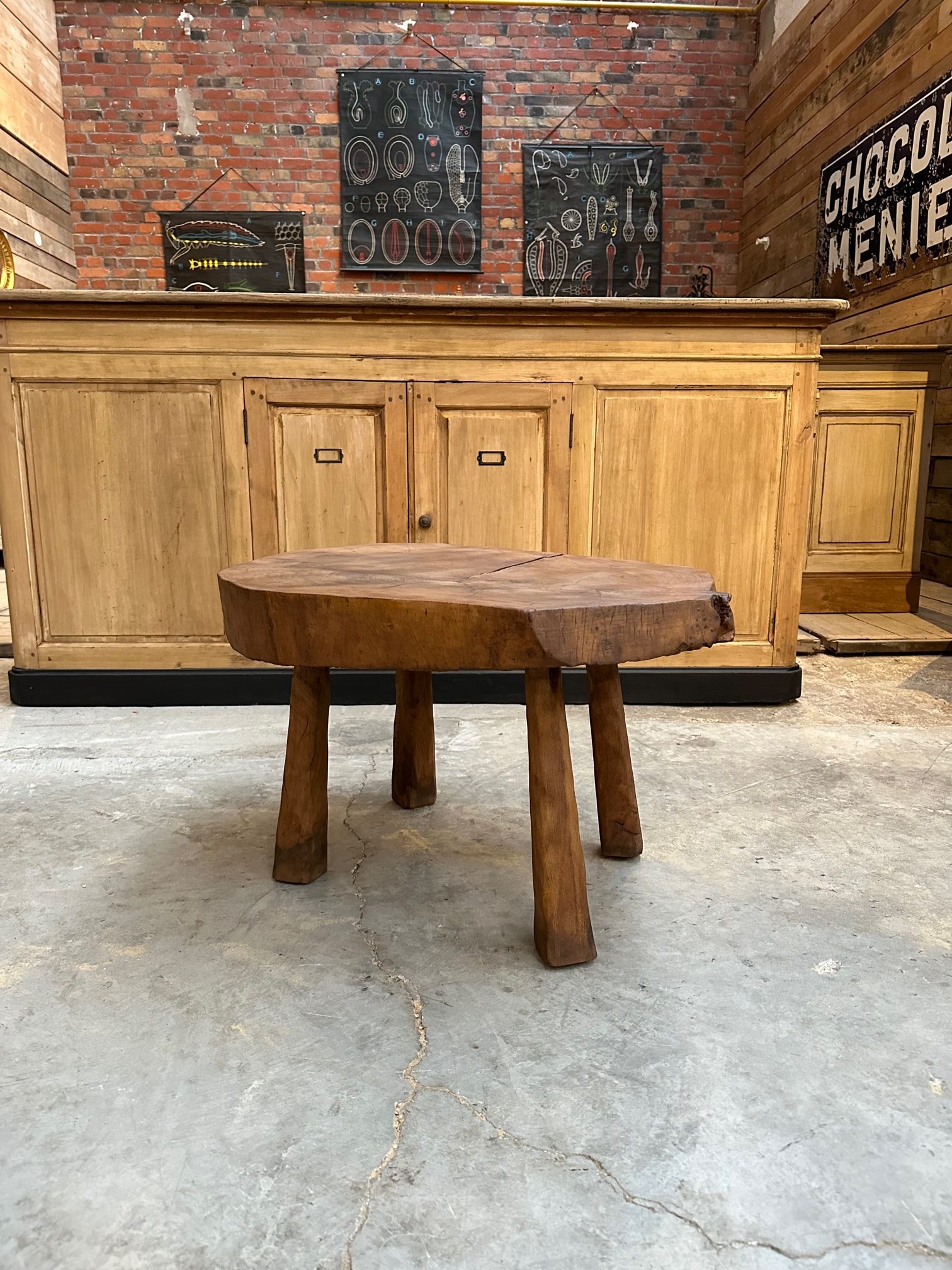 Table basse brutaliste Nord Factory