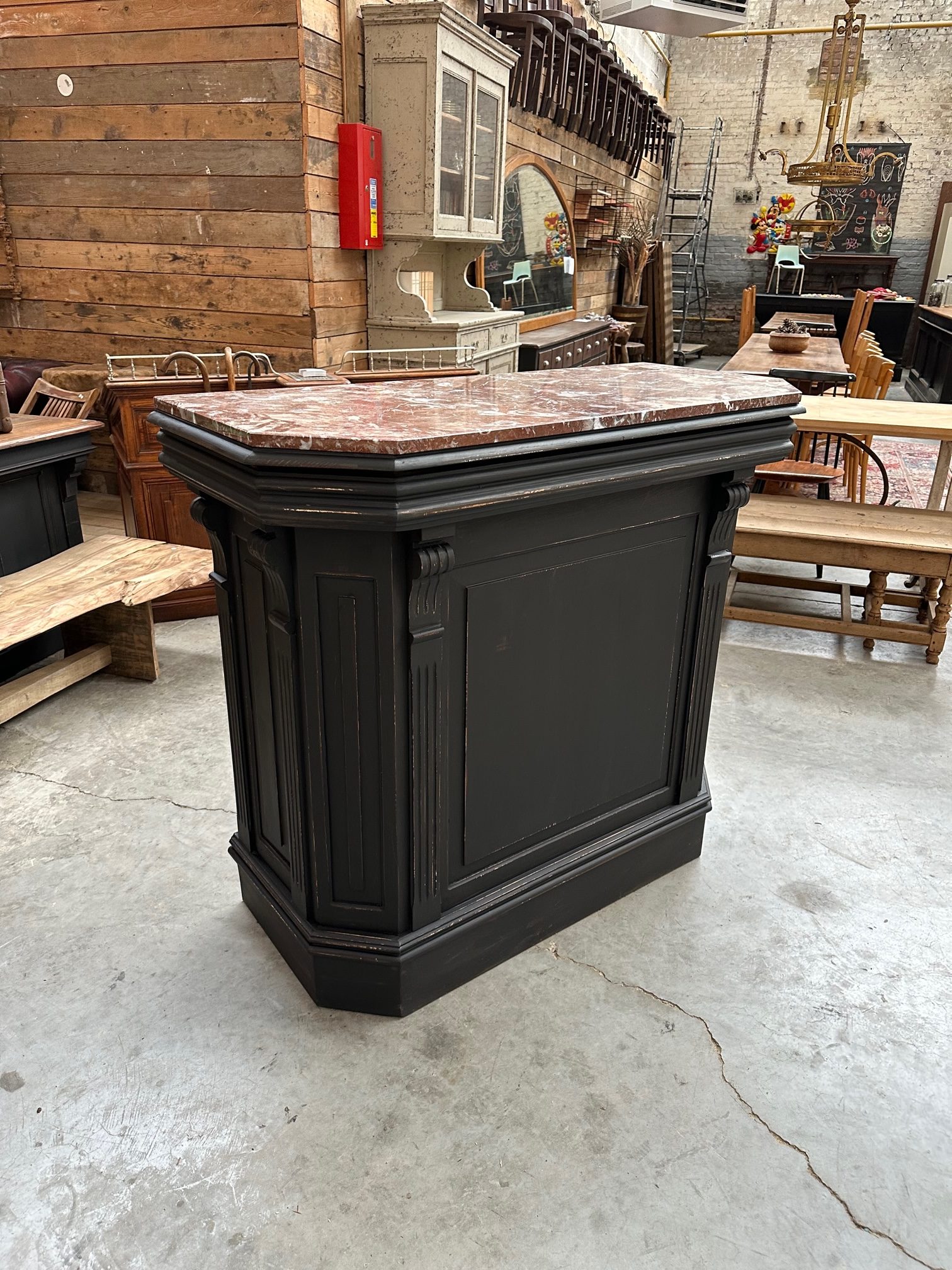 Petit comptoir patiné et son marbre - Nord Factory