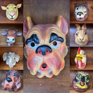 Suite de 11 masques vintages