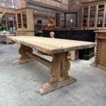 Table de type Monastère en chêne et orme