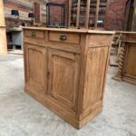 Buffet 2 portes en orme massif Début XXème