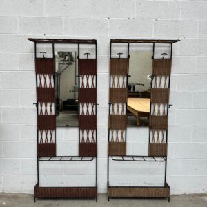 Paire de Vestiaires en rotin et métal