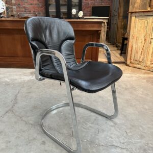 Fauteuil en cuir par Willy RIZZO pour CIDUE