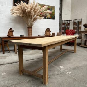 Grande table de ferme en chêne massif