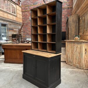 Etagère d'exposition