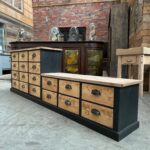 Meuble de métier asymétrique