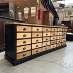 Ancien meuble d’atelier