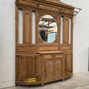 Grand vestiaire d'entrée en chêne Début XXème