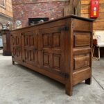 Meuble en chêne massif milieu XXème