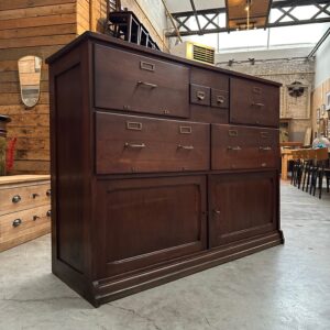 Meuble de métier en chêne