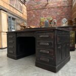 Grand bureau de notaire