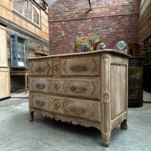 Commode en chêne XVIIIème