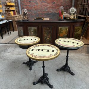 Suite de 3 tables de bistrot 