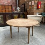 Table ronde en chêne XIXème