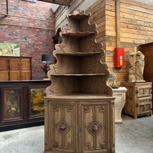 Encoignure en chêne Fin XIXème