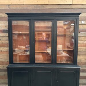 Grande bibliothèque patinée