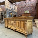 Ancien comptoir en sapin