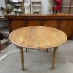 Table ronde en chêne massif et ses deux rallonges