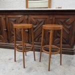 Paire de tabourets « Baumann » pour Henri Julien