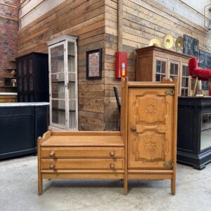 Meuble en chêne Guillerme et Chambron pour 