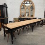 Grande table de communauté